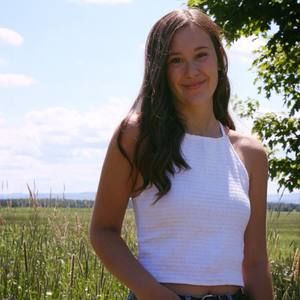 Meet your Posher, Juliette